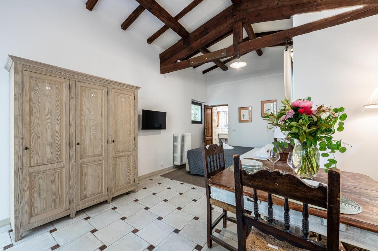 Casa de hóspedes Santa Monaca Suites